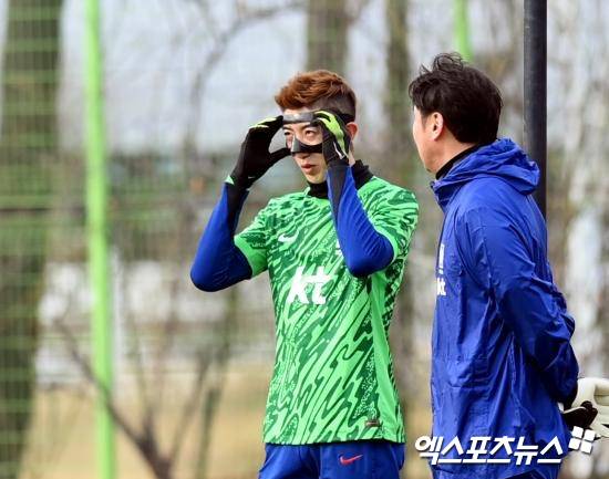 포항과 울산이 29일 오후 4시 30분 포항 스틸야드에서 ‘하나은행 K리그1 2025’ 6라운드 ‘동해안 더비’ 맞대결에 나설 선발 명단을 발표했다. 엑스포츠뉴스DB