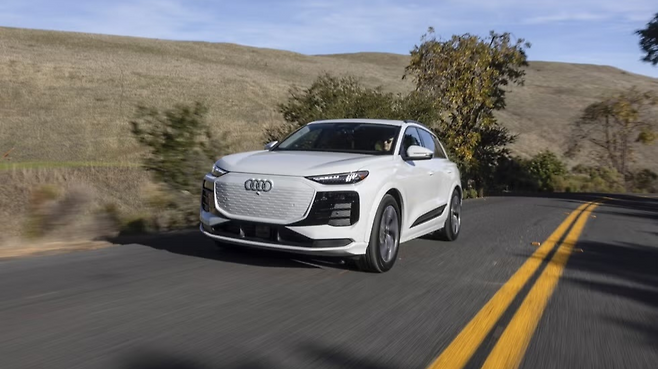 아우디 Q6 e트론