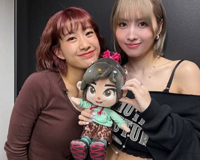 모모는 히라이 하나의 '월드오브 스우파' 출연을 응원했다. / 히라이 하나 SNS 캡처