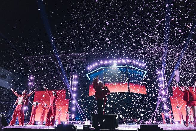 지드래곤 8년 만의 솔로 콘서트 ‘위버멘시’ [갤럭시코퍼레이션 제공]