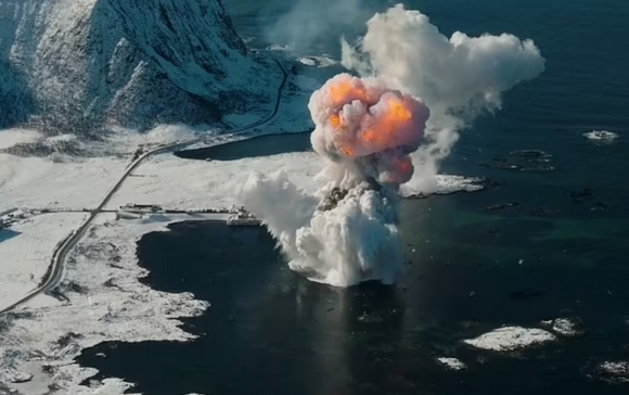 현지시간으로 30일 오후 12시 30분경 노르웨이 북극 아뇌위아 우주항에서 발사된 독일 이자어 에어로스페이스의 무인 로켓이 발사 40초 만에 추락했다. 로이터 연합뉴스