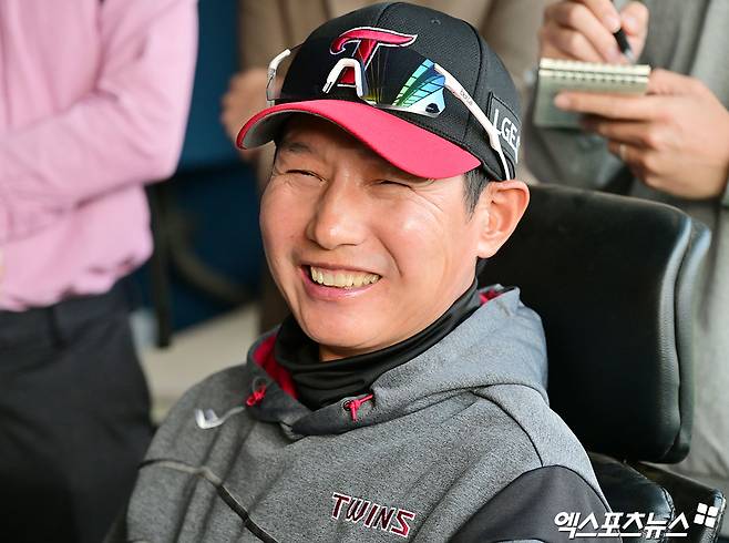 염경엽 LG 감독은 지난 28일 창원 NC파크에서 열린 '2025 신한 SOL Bank KBO 리그' NC전을 앞두고 구원 투수 장현식의 콜업 계획을 밝혔다. 엑스포츠뉴스 DB