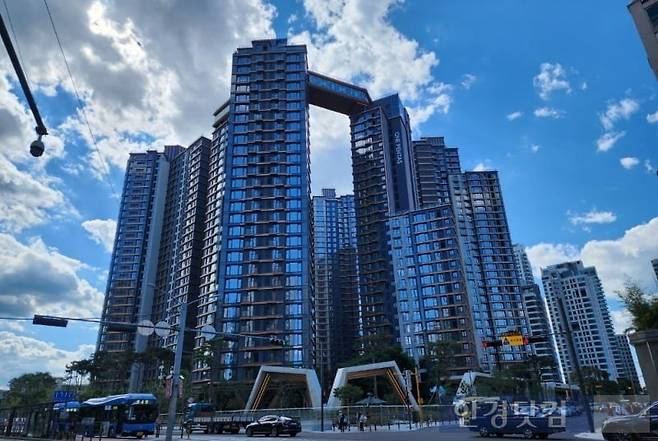 서울시 서초구 반포동 '래미안원펜타스'. 사진=오세성 한경닷컴 기자