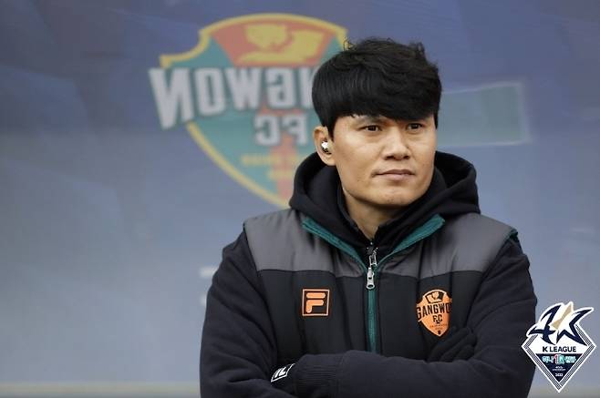강원 FC 정경호 감독. 사진=한국프로축구연맹