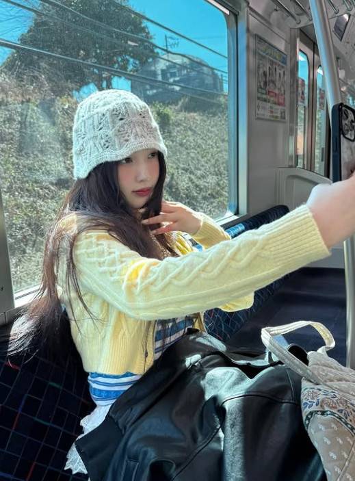 사진=조이 공식 계정