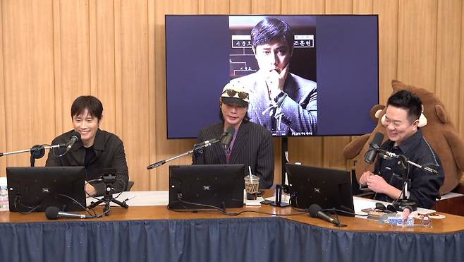 왼쪽부터 이병헌, 뮤지, 김태균 (사진=SBS 파워FM ‘두시탈출 컬투쇼’ 캡처)