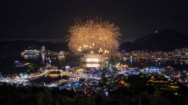 ▲경남 통영시는 1일 지역 대표축제이자 정부지정 명예문화관광축제인 한산대첩축제가 '2025년 문화관광축제 과제지원 사업' 공모에 최종 선정됐다고 밝혔다. ⓒ 통영시