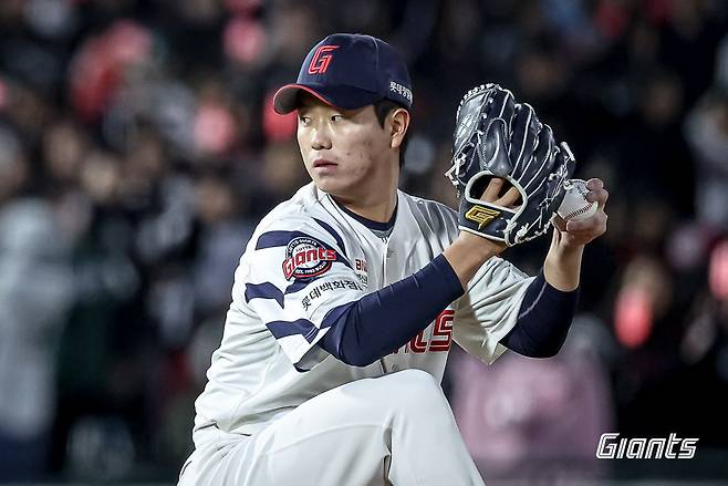 롯데 정현수가 지난달 29일 사직 KT전에 구원등판해 투구 동작을 취하고 있다. 사진제공｜롯데 자이언츠