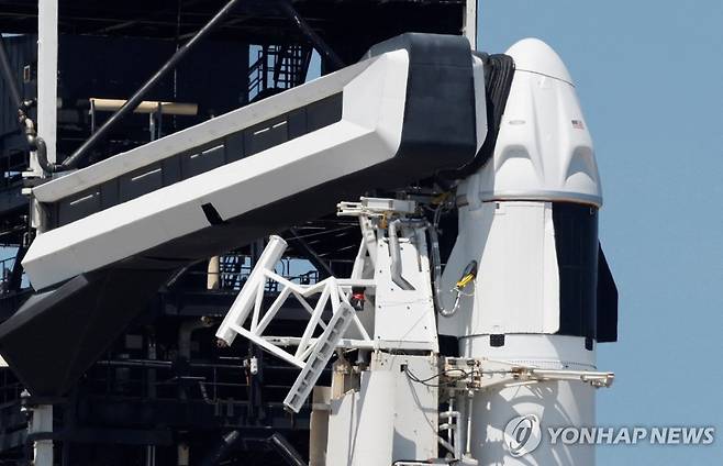 31일(현지시간) 발사 준비 중인 스페이스X의 드래건 우주캡슐 [로이터=연합뉴스. 재판매 및 DB 금지]