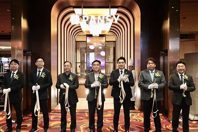 레스토랑 '팬지' 오픈식 [강원랜드 제공. 재판매 및 DB 금지]