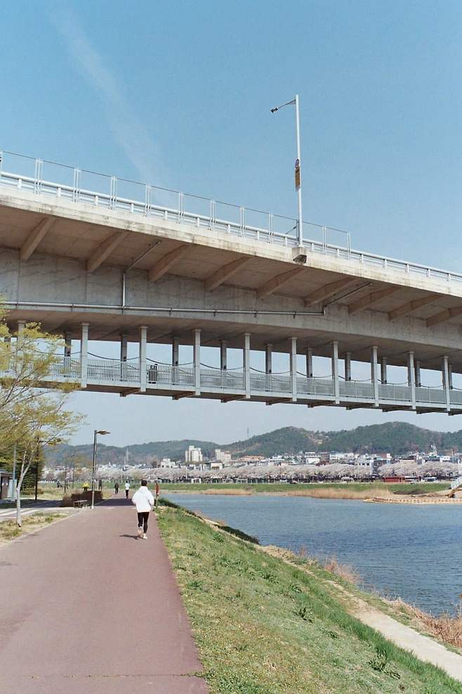 0ceaf103b1f16af223ec82e34e9c70691b84d4cb772ec5bd113a1af9c4b7689eefa93e959fecdaf56fda0457e3f7e814790ec4264d