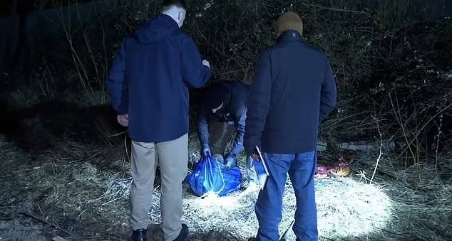 지난달 독일에서 한 행인이 사람의 유해가 든 것으로 오인해 경찰에 신고한 쇼핑백.  사진=독일 DPA 통신