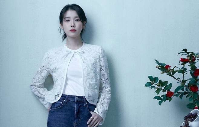 배우 겸 가수 아이유. 넷플릭스 제공