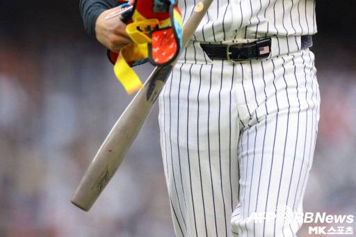 양키스 선수들이 들고나온 ‘어뢰형 배트’의 모습. 배트 중간 부분이 두껍다. 사진=ⓒAFPBBNews = News1