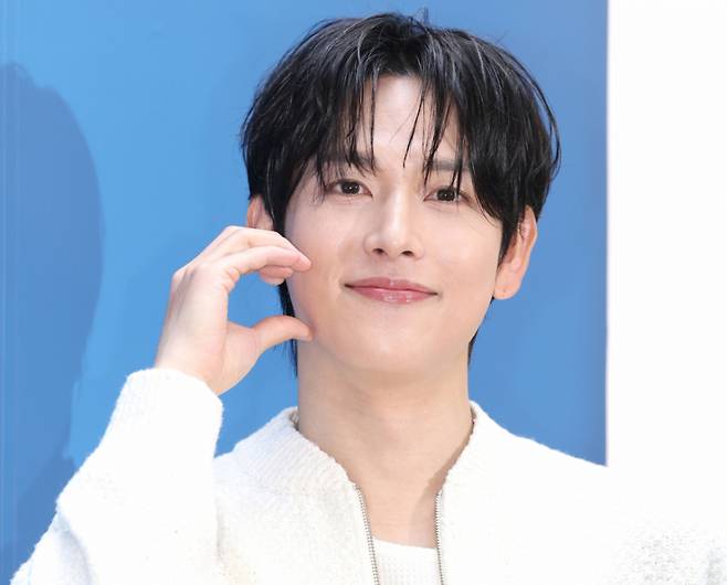 임시완이 소속사만 남기고 인스타그램 팔로우 목록을 정리했다. 미성년 교제 의혹에 휩싸인 배우 김수현과도 팔로우를 끊었다. /사진=뉴스1