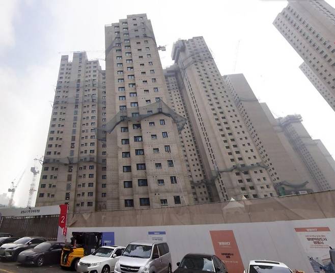 현재 공사 중인 광명 센트럴아이파크 단지   [네이버 로드뷰 캡처]