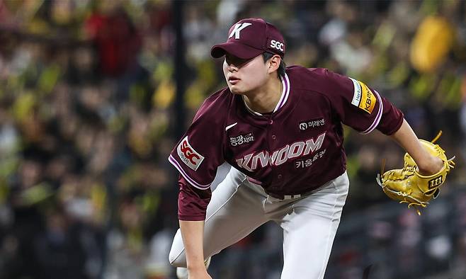 키움 히어로즈 고졸 신인 투수 윤현. 키움 히어로즈 제공