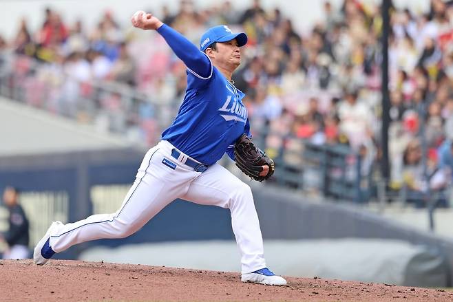 오승환이 지난달 15일 KIA와 시범경기에 등판해 투구하고 있다. 삼성 라이온즈 제공