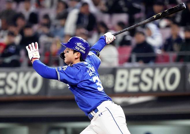 ▲ 0-2로 뒤진 4회 동점 2타점 적시타를 기록하며 힘을 낸 김영웅 ⓒ연합뉴스