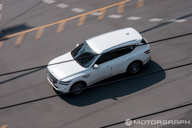 α1 II + FE 70-200mm F2.8 GM OSS II || 129mm, F20.0, 1/40s, ISO 100 (색감과 밝기를 보정한 사진)