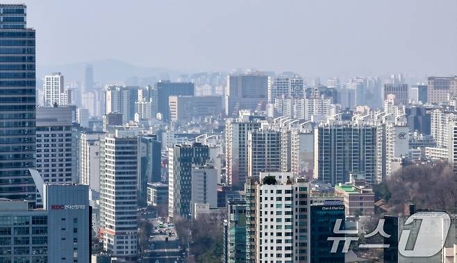 서울 강남구 아파트 단지. 2025.3.20/뉴스1 ⓒ News1 김진환 기자