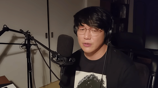 image.png 성시경 : "우리나라 역사상 노래를 가장 잘하는 가수 5명 중에 무조건 들어가는 한 명" .jpg