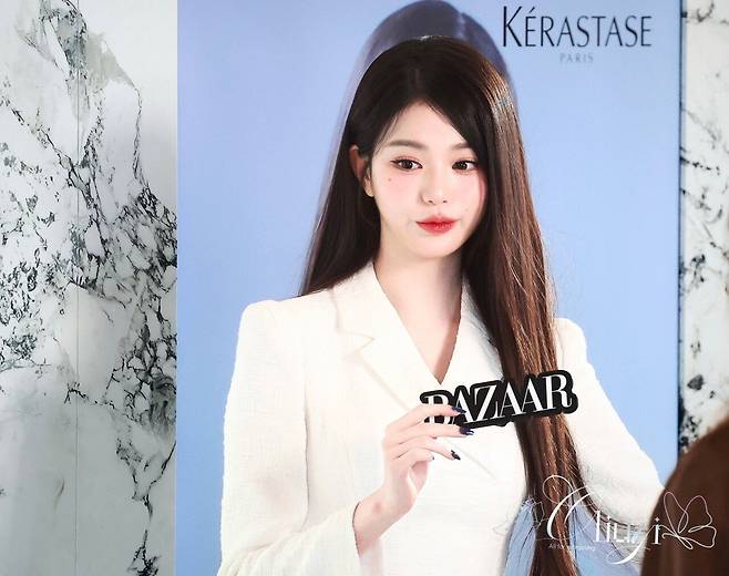 14.jpg 오늘자 케라스타즈 팝업스토어 방문한 장원영