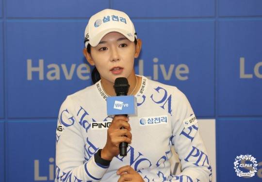 질문에 답하는 박보겸. 사진[연합뉴스]