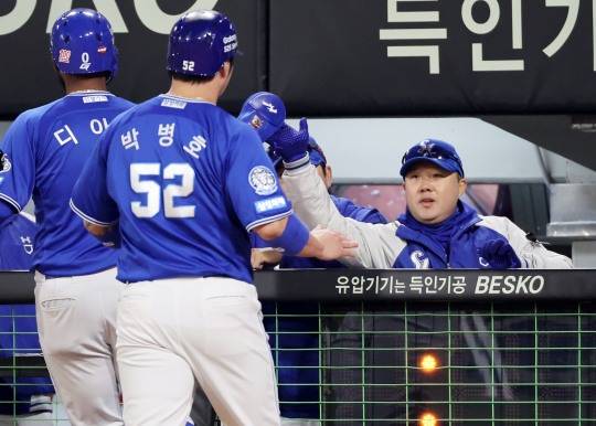 박진만 감독 '동점이다'. 사진[연합뉴스]