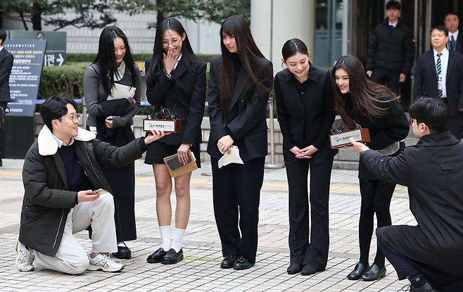 뉴진스 멤버들(왼쪽부터 하니, 민지, 혜인, 해린, 다니엘) / 사진=연합뉴스