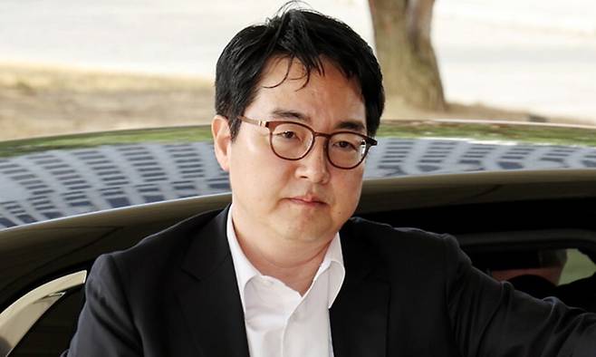 심우정 검찰총장이 지난달 26일 오전 서울 서초구 대검찰청으로 출근하고 있다. 뉴스1