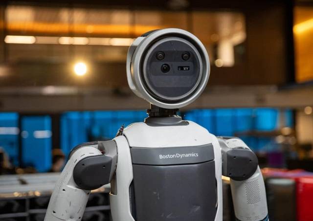 현대차가 인수한 보스턴다이나믹스의 휴머노이드 로봇 ‘올 뉴 아틀라스’. 사진제공=현대차