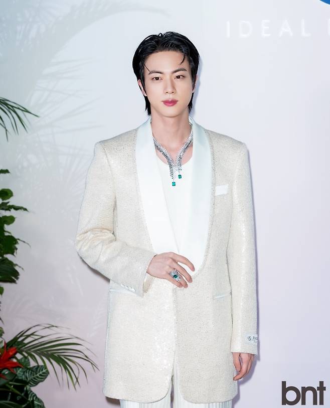 “김수현·백종원과 끼리끼리”… BTS 진 무분별 악플에 씁쓸 ©bnt뉴스