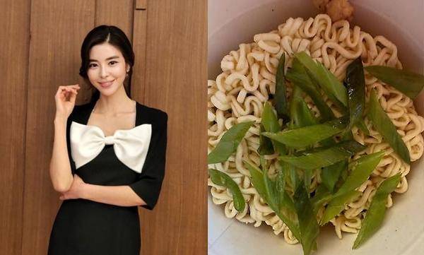 배우 이동욱 김규리 신소율 김의성 등 여러 스타들이 윤석열 전 대통령의 파면에 기쁜 마음을 드러냈다. 화화엔터테인먼트, 김규리 SNS