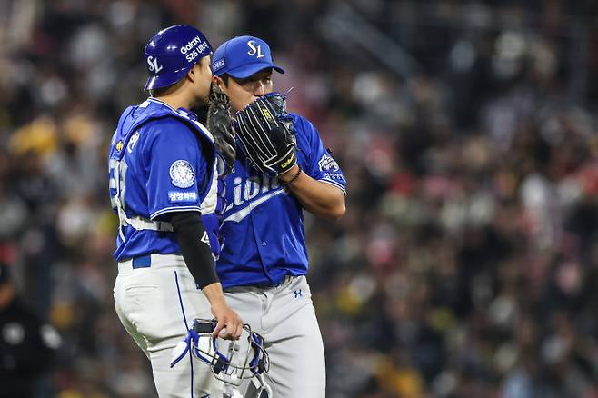 지난 2일 광주 KIA전에서 배터리 호흡을 맞춘 삼성 이병헌-최원태. 삼성 제공