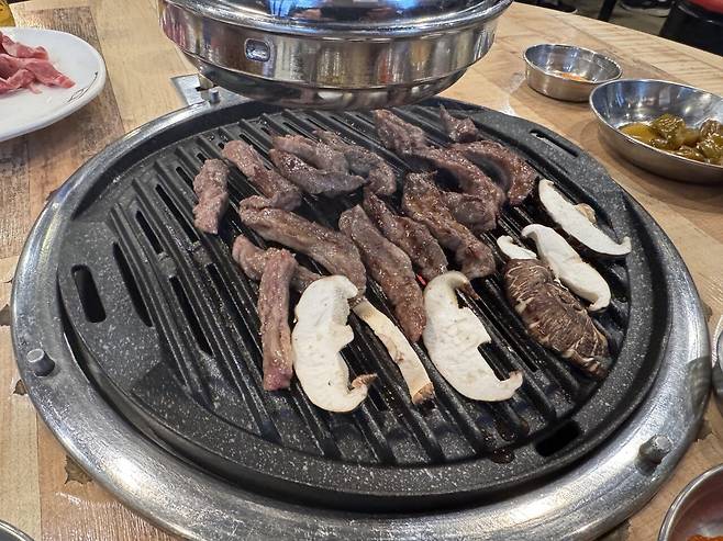 IMG_3718.jpeg 소갈비살에 한잔