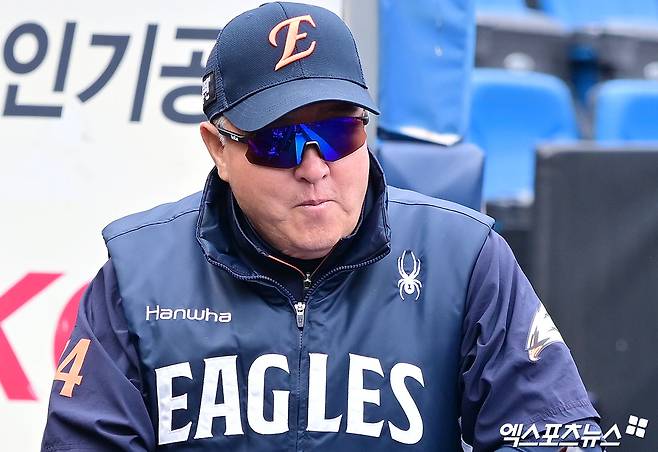 김경문 감독이 이끄는 한화 이글스는 5일 대구삼성라이온즈파크에서 2025 신한 SOL Bank KBO리그 삼성 라이온즈와의 원정경기를 치른다. 전날 삼성에게 0-5 완패를 당하며 4연패에 빠진 한화는 이날 연패 탈출을 노린다. 대구, 김한준 기자