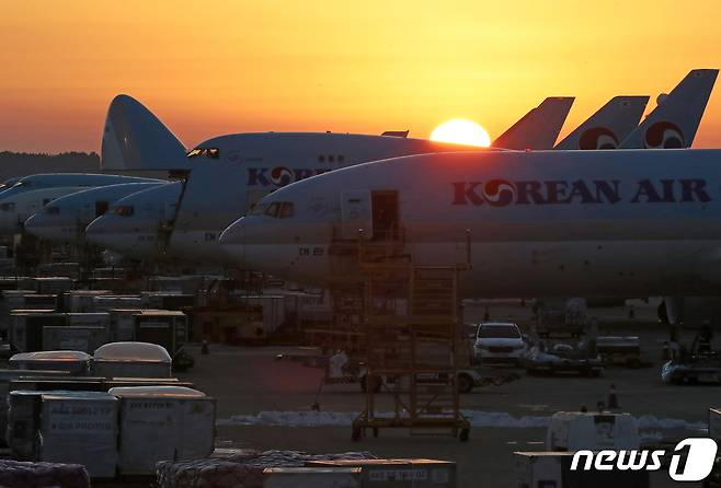 (충주=뉴스1) 윤원진 기자 = 충북 충주시가 항공물류 허브공항 추진에 시동을 걸었다. 1차 목표는 7차 공항개발 종합계획 반영이다.(자료사진)/뉴스1 ⓒ News1 민경석 기자