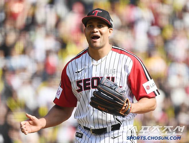 6일 서울 잠실구장에서 열린 KIA-LG전. 6회초 2사 1루 이우성을 삼진판정에 치리노스가 환호하고 있다. 잠실=정재근 기자 cjg@sportschosun.com/2025.4.6/