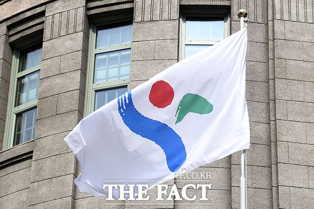 서울시는 6일 공공시설 입주 기준 완화, 약자들의 편의 개선 등이 담긴 규제철폐안 10건을 추가로 발굴했다./남용희 기자