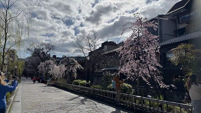 09ee8976b5816af223ebf491469c7069ef95769c4e83ca4074c0be73994c3492170a89237e3c94e032093cd388d4dd97f2aaa1071e