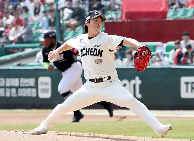 SSG 선발 문승원. SSG 제공