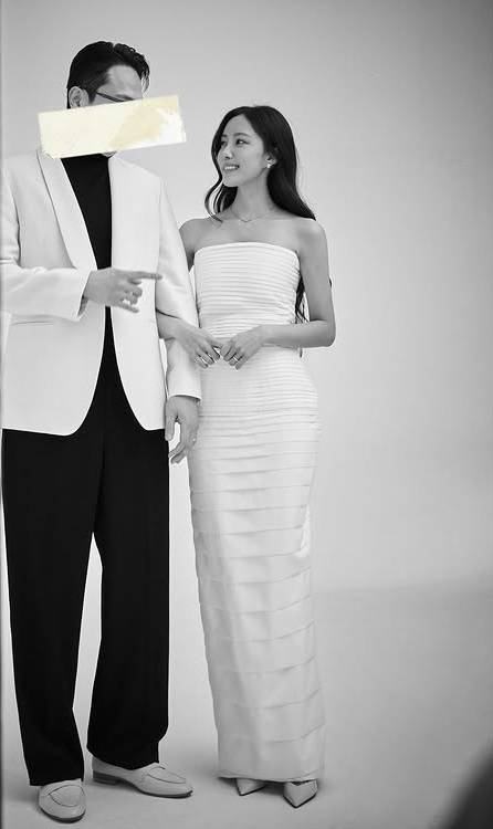 사진=효민 부부, 효민 공식 계정