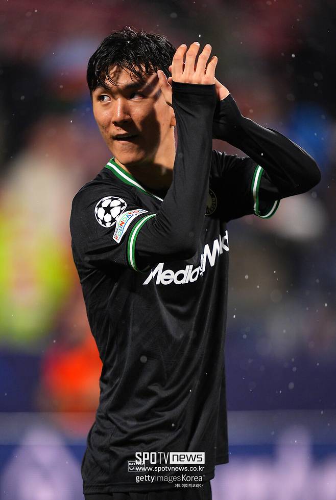 ▲ 지난여름에 페예노르트에 입단한 황인범이지만, 빠르게 적응하며 \'코리안 지단\'이라는 수식어가 붙었다. UCL 역시 보되글림트(노르웨이)와의 플레이오프에 나서 1도움을 해내며 본선에 이끄는 능력을 보여줬다.