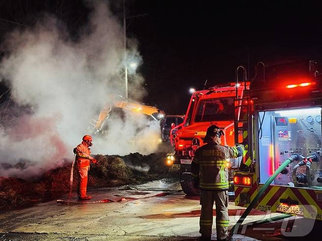 화재현장(인천 계양소방서 김동석 소방위 제공.재판매 및 DB금지)