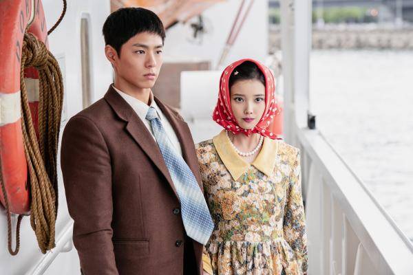 '폭싹 속았수다'의 관식(박보검)과 애순(아이유). 넷플릭스 제공