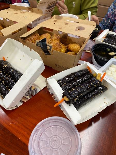 다 못 먹는다며 한 줄 더 얹어주려던 마음./사진=남형도 기자