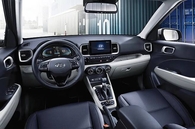 현대차 2025 베뉴 실내