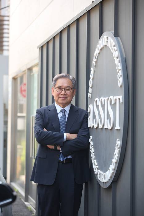 문휘창 서울과학종합대학원대학교 총장.