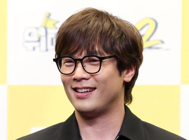 배우 최다니엘이 8일 오후 서울 마포구 상암동 스탠포드호텔에서 열린 MBC every1 위대한 가이드2 제작발표회에 참석해 미소를 짓고 있다. 뉴스1